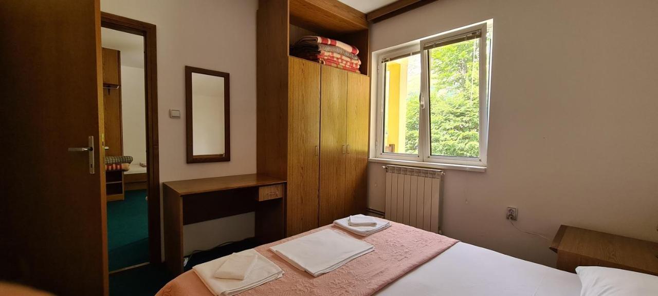 Guest House Tiha Noc Žabljak Buitenkant foto